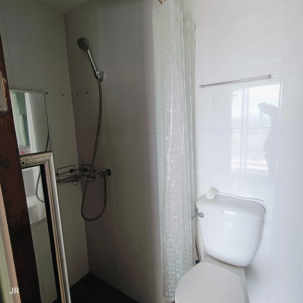 For rent: Lumpini Condo Town, North Pattaya, Sukhumvit (North Pattaya), 28th floor, good view, interested in booking now before missing out.