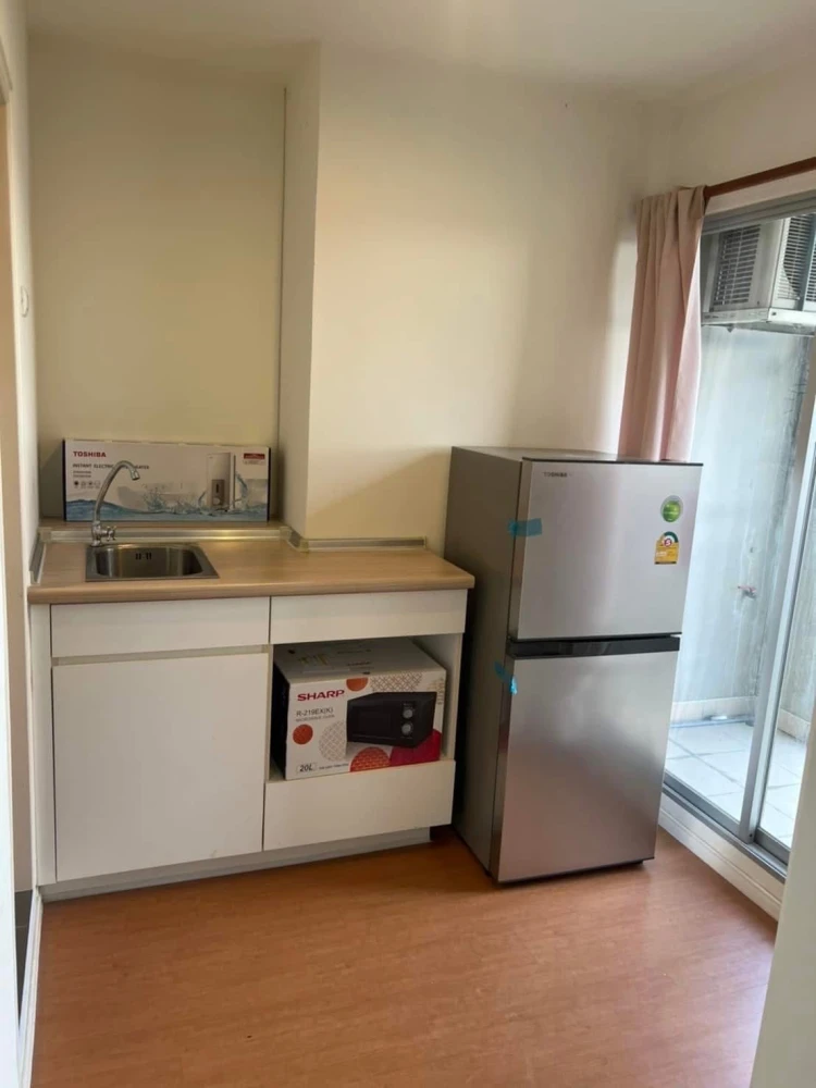 For rent: Lumpini Condo Town, North Pattaya, Sukhumvit. Pool view balcony, super chill atmosphere, at a comfortable price. Don't miss it!