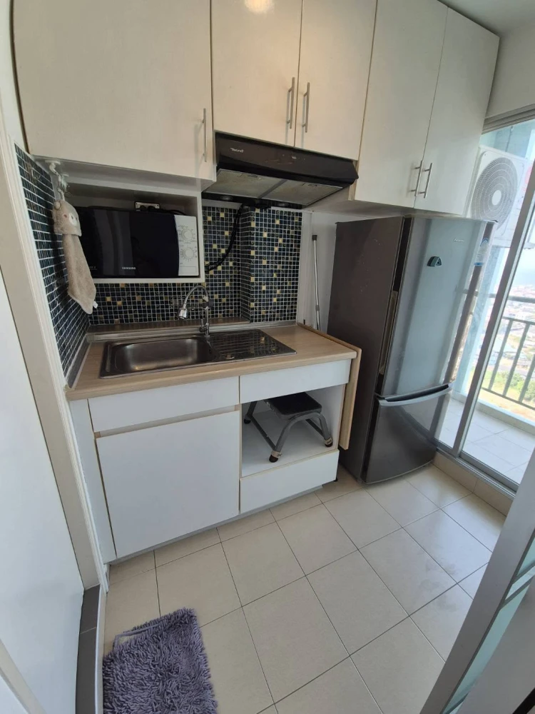 For rent: Lumpini Condo Town Pattaya North Sukhumvit. Nice room, fully furnished, affordable price. Book now before it's too late!!!