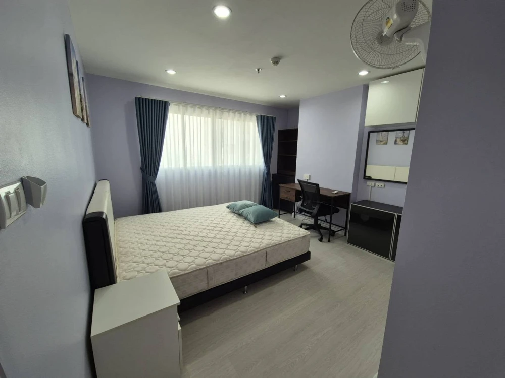 For rent: Lumpini Condo Town Pattaya North Sukhumvit. Nice room, fully furnished, affordable price. Book now before it's too late!!!
