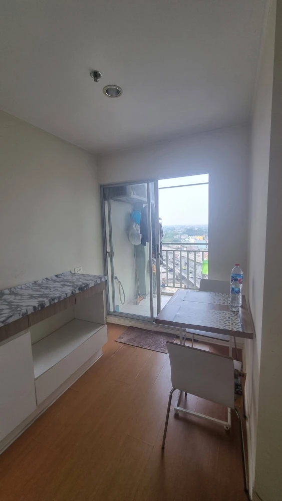 For rent: Lumpini Condo Town Ramintra - Nawamin, 25 sq m. Next to the BTS Pink Line, very convenient transportation. Grab it now!