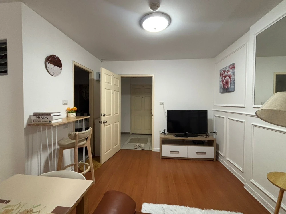 For rent!! Lumpini Condo Town Ramintra - Laksi, 3rd floor, Building C2, fully furnished, ready to move in, don't miss it!!