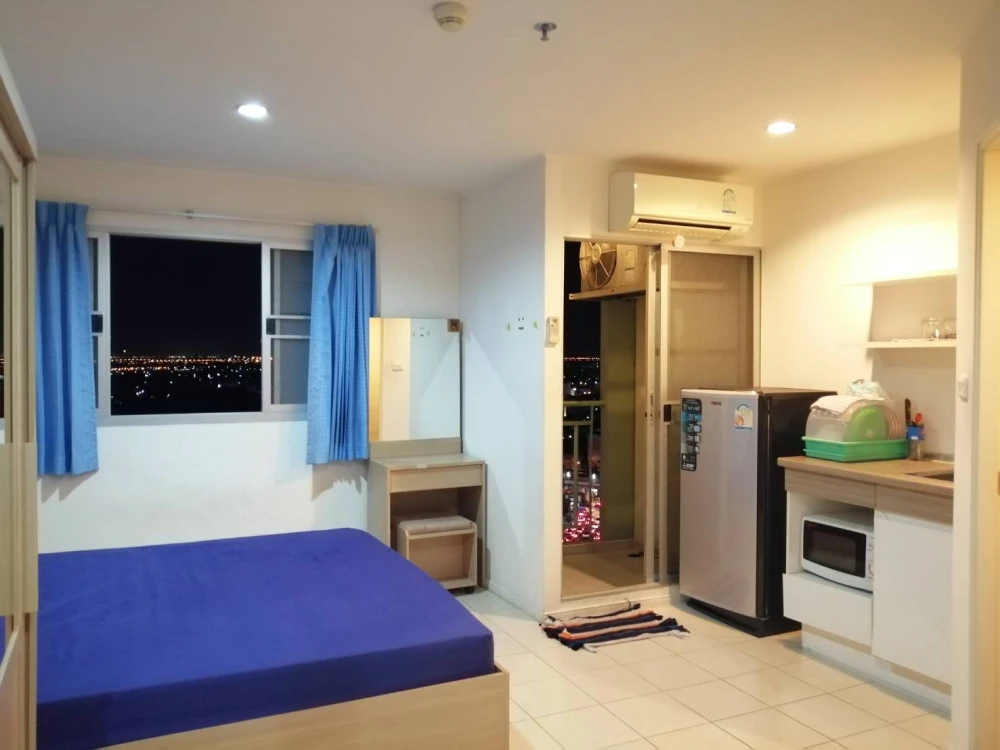 For rent: Lumpini Condo Town Ramintra - Nawamin, 18th floor, beautiful view, airy, fully furnished, ready to move in!
