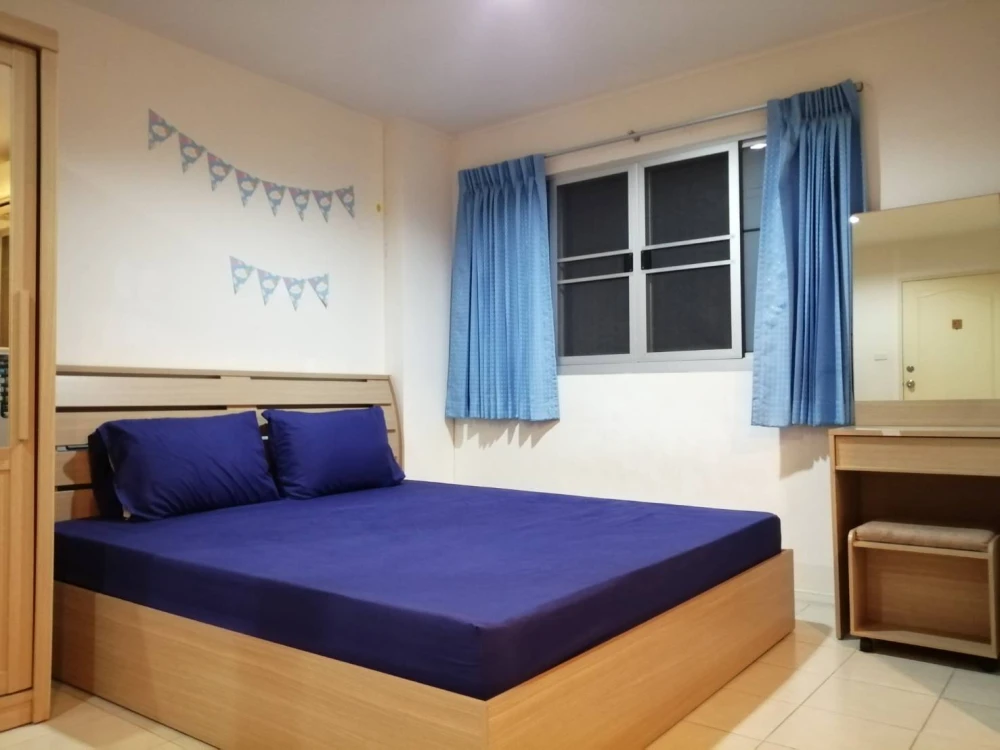 For rent: Lumpini Condo Town Ramintra - Nawamin, 18th floor, beautiful view, airy, fully furnished, ready to move in!