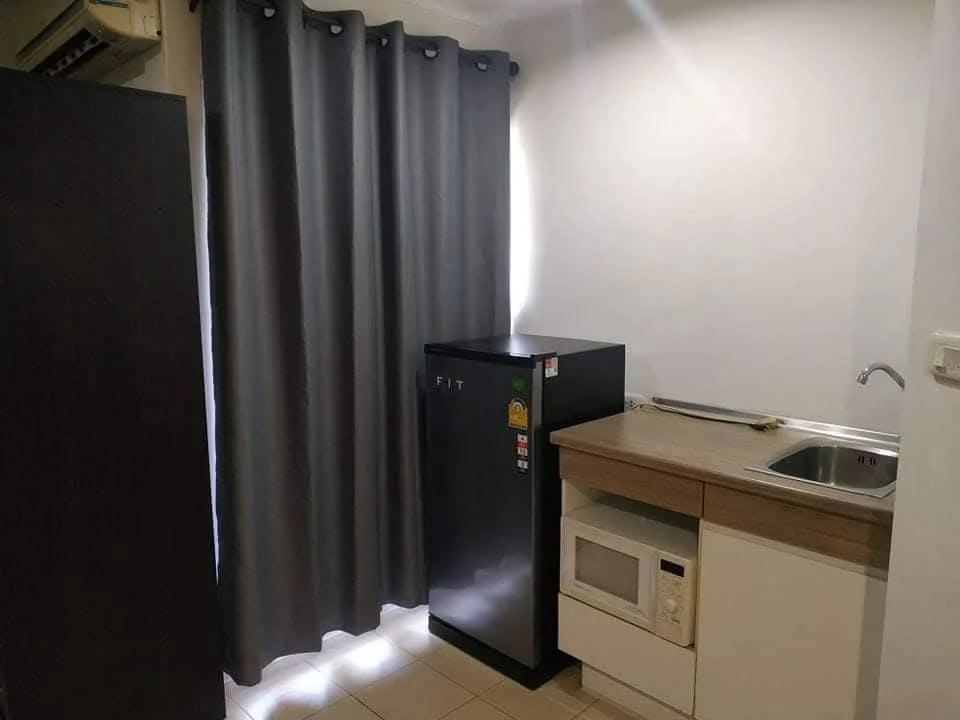 For rent, Lumpini Condo Town Ramintra-Nawamin, 19th floor, beautiful view, no block, room, good price, very nice.