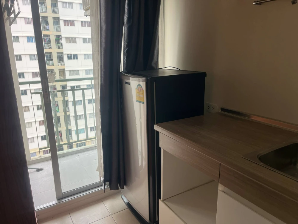 For rent: Lumpini Condo Town Ramintra-Nawamin, corner room with privacy, good price, hurry and reserve now.