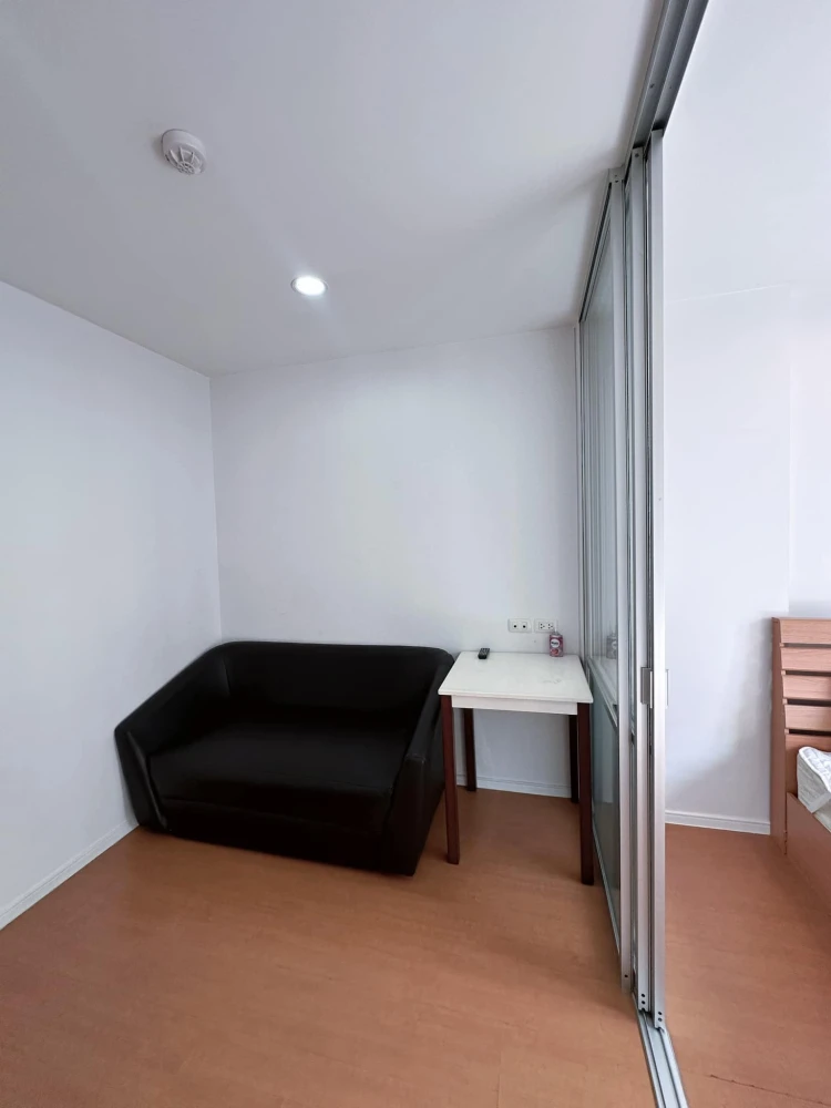 For rent: Lumpini Condo Town Ramintra-Lad Phrao, separate rooms, reasonable price, come and reserve now!