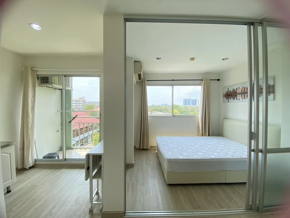 For rent: Lumpini Condo Town Ramintra-Ladprao. Ready-to-move-in unit at an affordable price. Book now before it's too late!+++