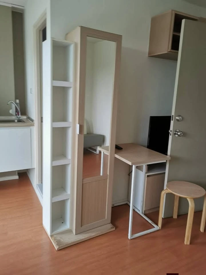 For rent: Lumpini Condo Town Romklao-Suvarnabhumi, Building B3, 2nd floor. Fully furnished and equipped with appliances. Ready to move in.