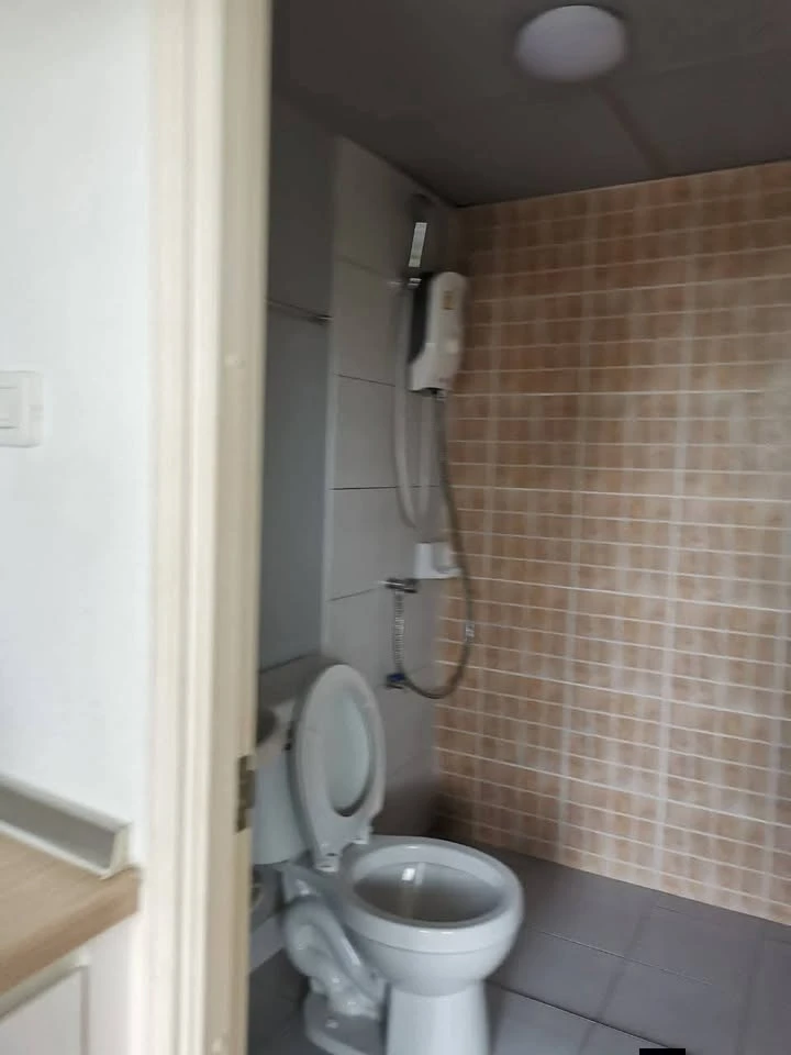 For rent: Lumpini Condo Town Romklao-Suvarnabhumi, Building B3, 2nd floor. Fully furnished and equipped with appliances. Ready to move in.
