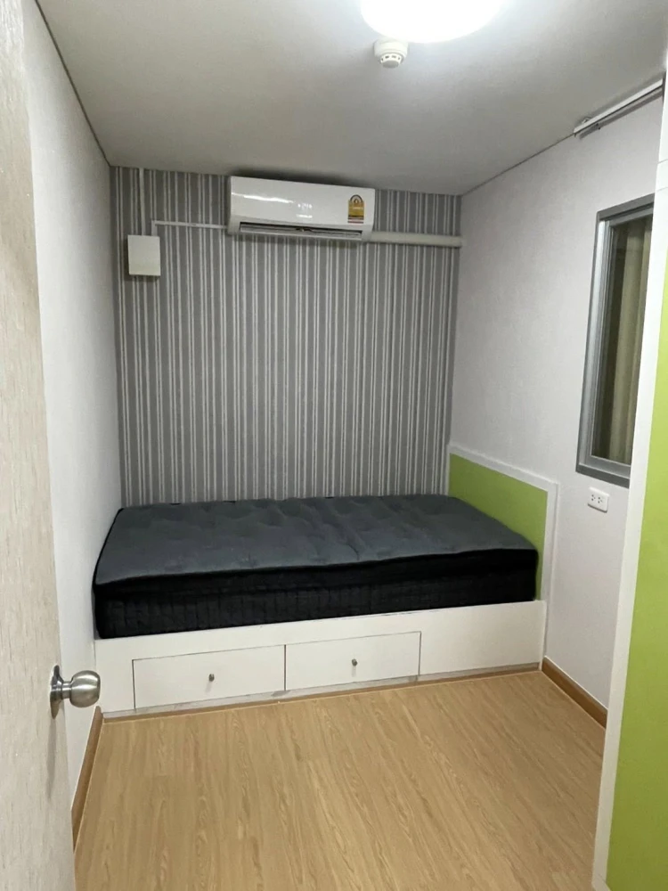 For rent: Lumpini Condo Town Romklao-Suvarnabhumi. Spacious and comfortable unit. Book now before it's too late!+++