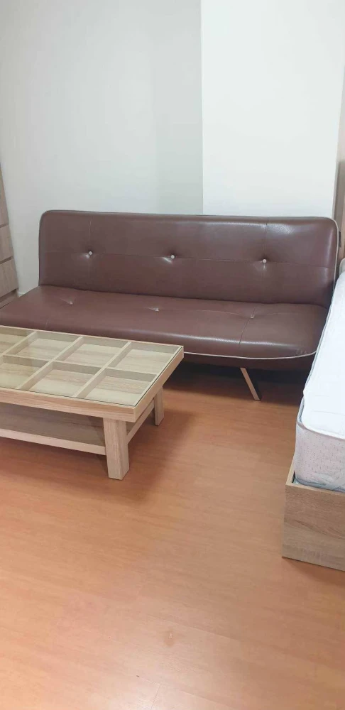 For rent: Lumpini Condo Town Romklao-Suvarnabhumi. Ready to move in. Fully furnished. Hurry and reserve now. Don't delay.