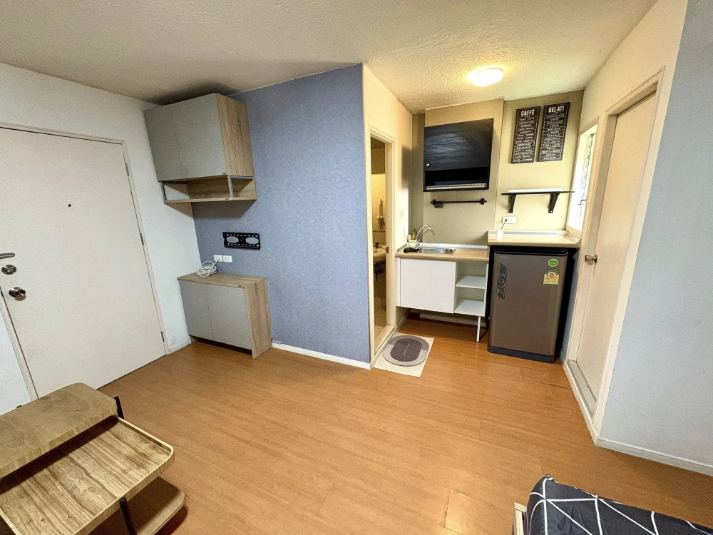 For rent: Lumpini Condo Town Romklao-Suvarnabhumi, ready to move in, fully furnished, reserve now at an affordable price.