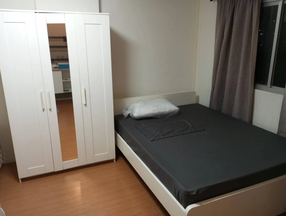 For rent: Lumpini Condo Town Romklao-Suvarnabhumi, ready to move in, fully furnished, affordable price. Reserve now!