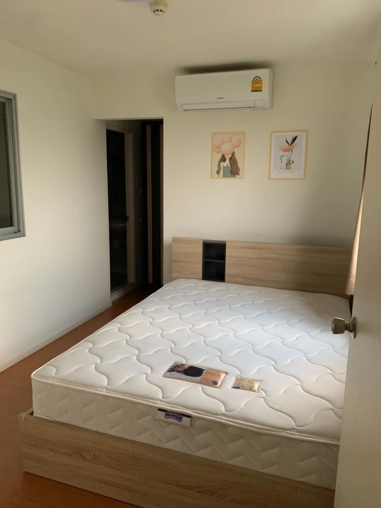 For rent: Lumpini Condo Town Romklao-Suvarnabhumi, ready to move in, spacious and comfortable room, just bring your suitcase!!!