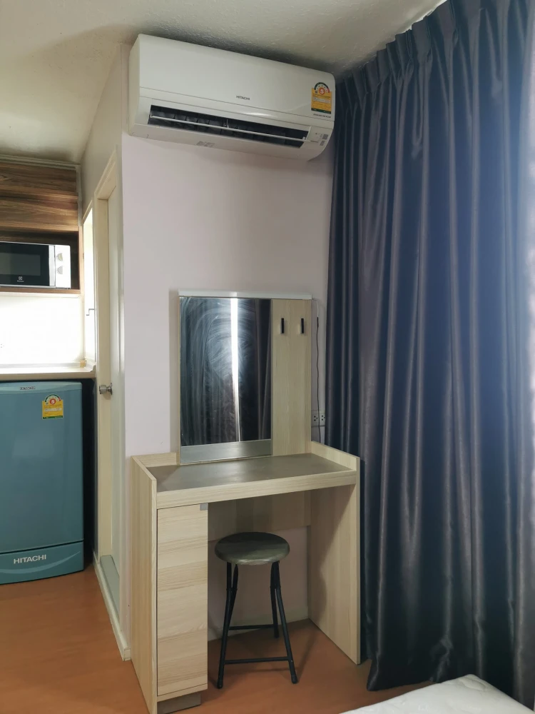 For rent: Lumpini Condo Town Romklao-Suvarnabhumi, studio room size 22 sq m., fully furnished, very worth booking.