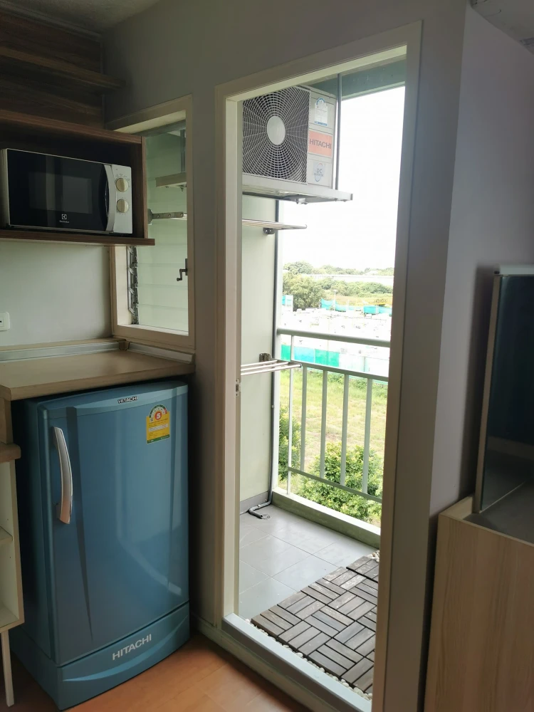 For rent: Lumpini Condo Town Romklao-Suvarnabhumi, studio room size 22 sq m., fully furnished, very worth booking.