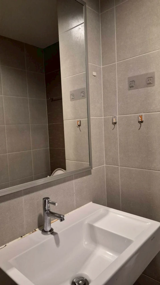 For rent: Lumpini Condo Town Phetkasem 98, 9th floor unit. Excellent location, fully furnished. What are you waiting for?