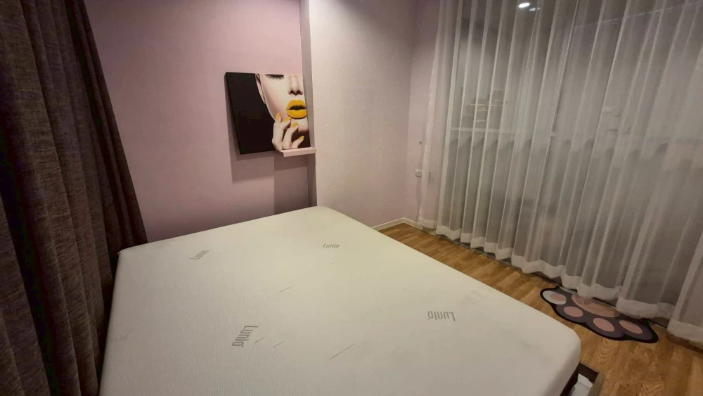 For rent: Lumpini Condo Town Phetkasem 98, 9th floor unit. Excellent location, fully furnished. What are you waiting for?