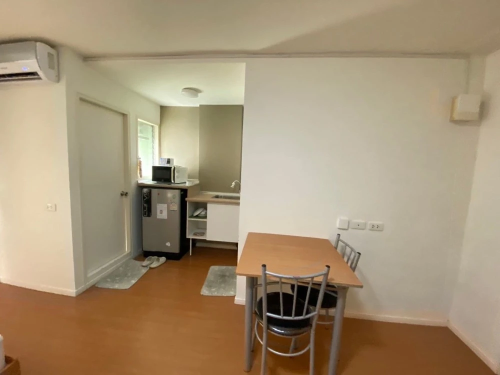 For rent, Lumpini Township, Rangsit, Khlong 1, 4th floor, nice room, plus a very good price. Book now before it slips away.
