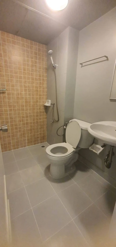 For rent: Lumpini Township Rangsit Khlong 1, 4th floor, fully furnished, nice to live in. If you don't book, you'll regret it.