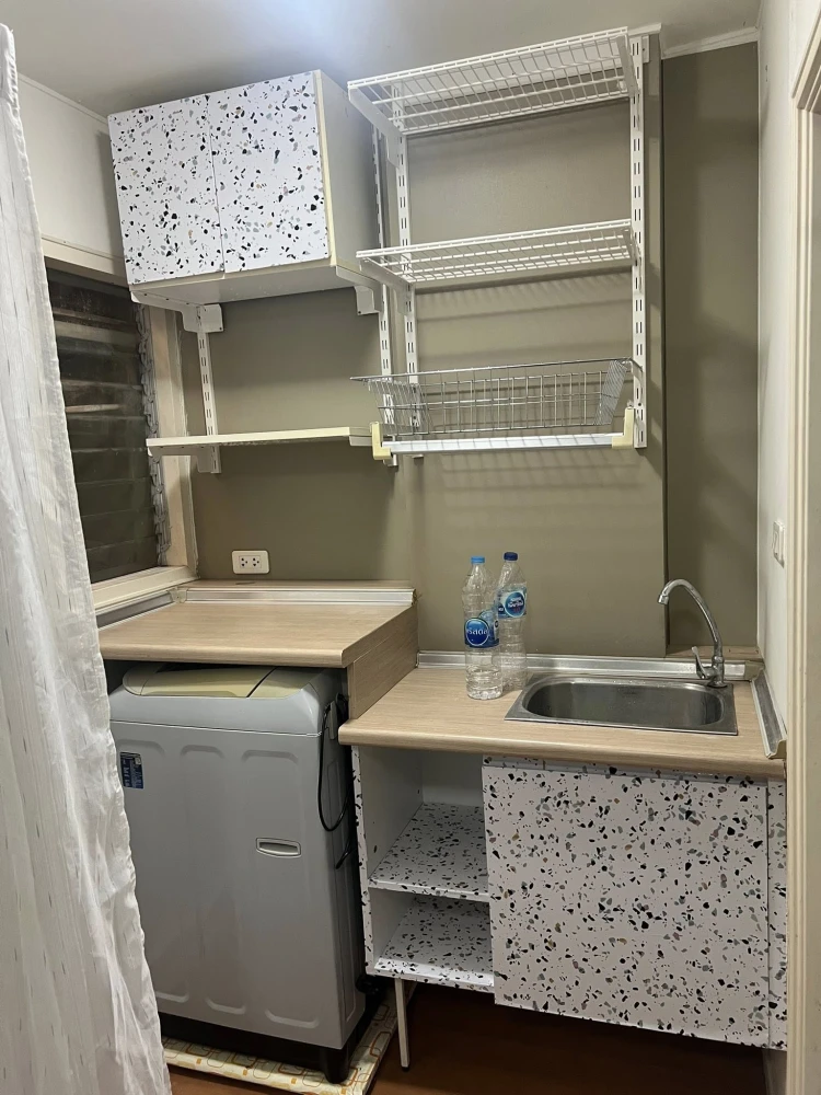 For rent: Lumpini Township Rangsit Khlong 1, Building A2, next to the exit, within walking distance to plenty of food! Interested? Reserve now!