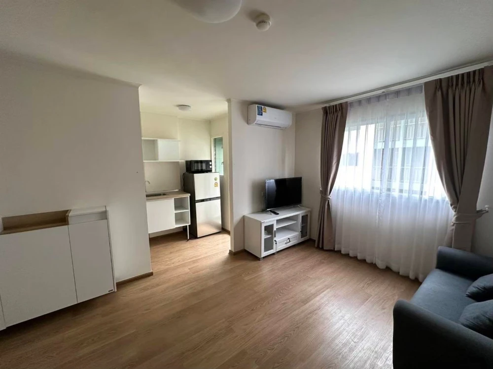 For rent: Lumpini Township Rangsit Khlong 1, 2 combined rooms, connected to each other, plenty of usable space, has a large built-in wardrobe, must re