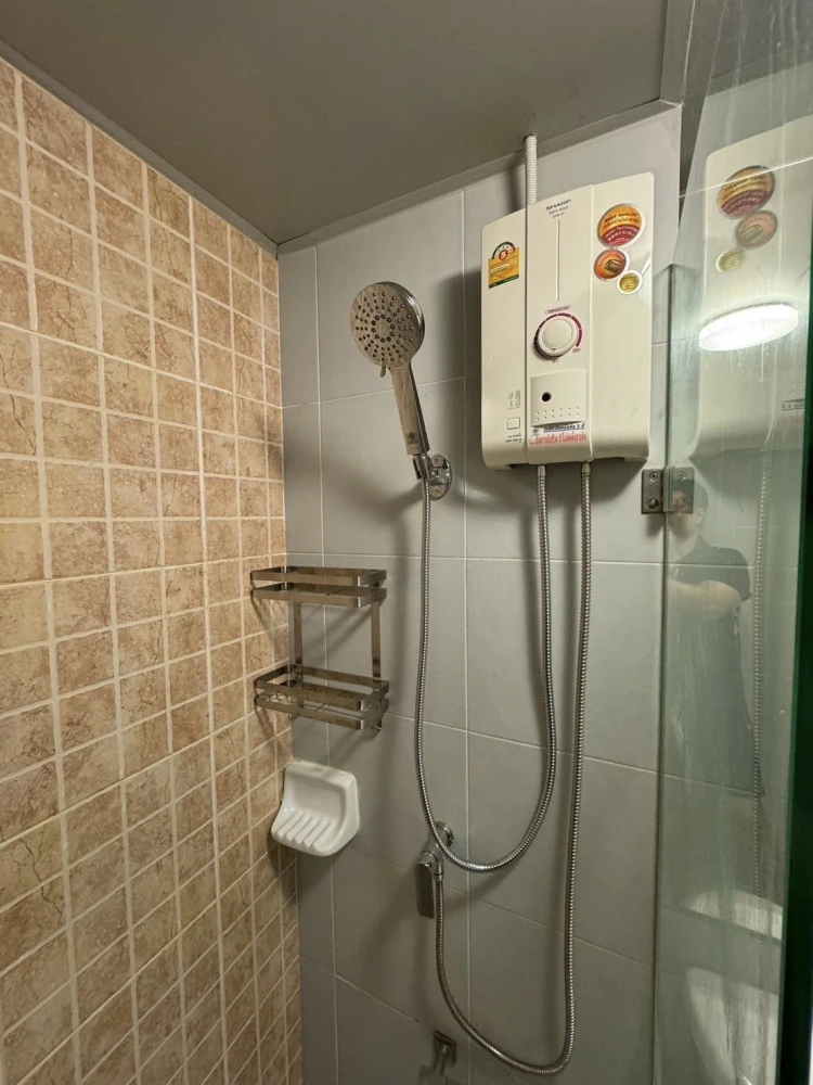 For rent: Lumpini Township Rangsit Khlong 1, ready to move in, fully furnished, hurry and book before you miss out!!