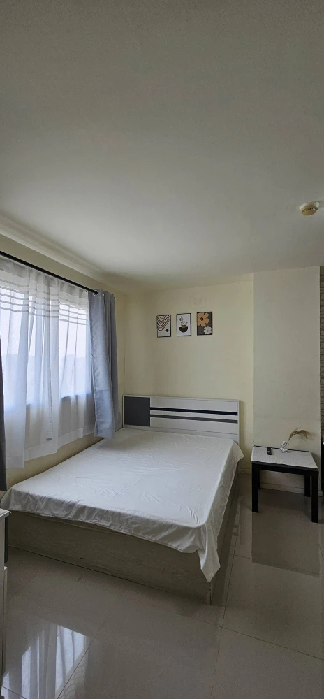 For rent: Lumpini Township Rangsit Klong 1, Building B1, 7th floor (corner unit). Quiet and private. Don't miss out!
