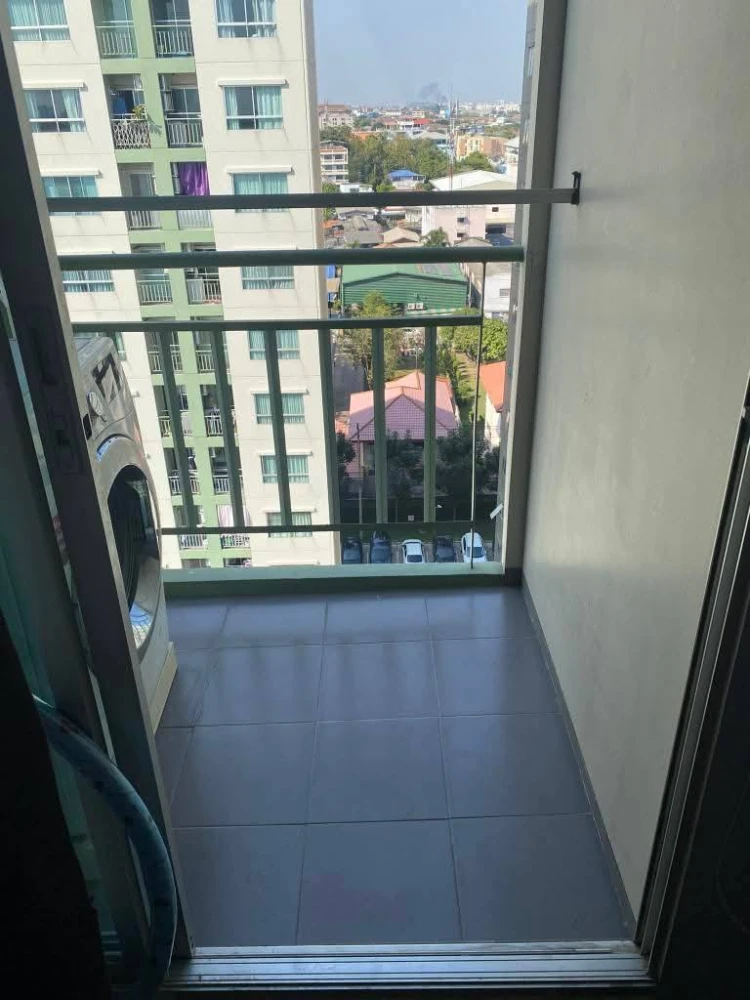 For rent: Lumpini Nawamin Sri Burapha, Building C1, 10th floor, very comfortable color tone room, fully furnished with built-in furniture. Reserve now