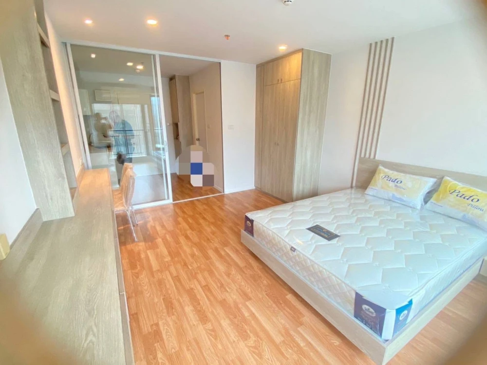For rent: Lumpini Park Borommaratchachonnani - Sirindhorn, fully furnished room, comfortable living, just bring your bag.