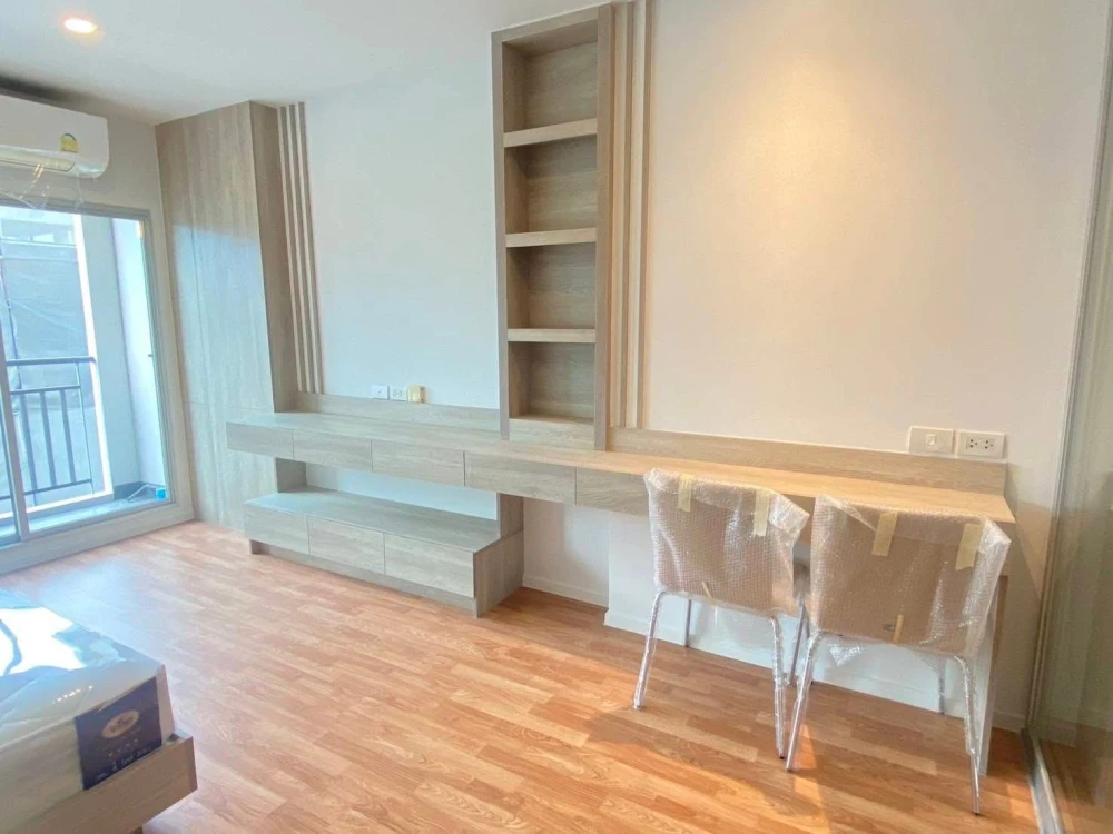 For rent: Lumpini Park Borommaratchachonnani - Sirindhorn, fully furnished room, comfortable living, just bring your bag.