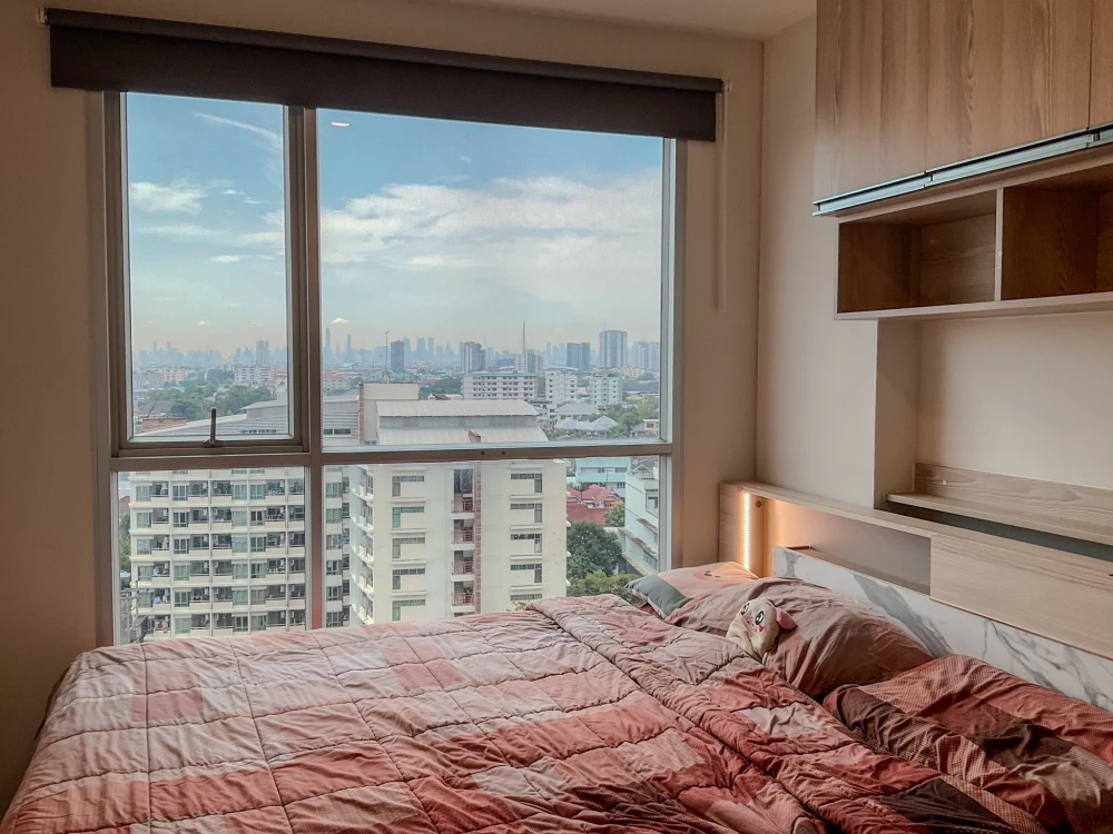 For rent: Lumpini Park Borommaratchachonnani-Sirindhorn, 11th floor, open view, good wind, very livable! With built-in furniture, hurry up and grab it