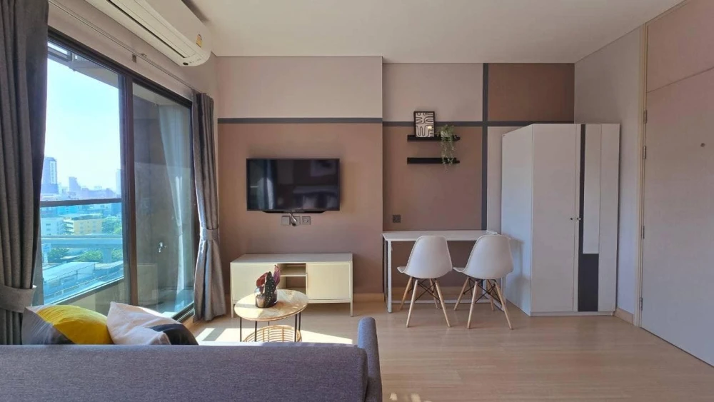 For rent: Lumpini Park Phahon 32, ready to move in, nice atmosphere, beautifully decorated, fully furnished, don't miss it.