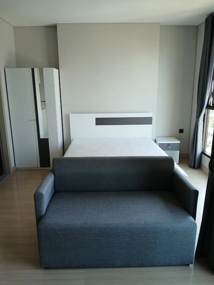 For rent: Lumpini Park Phaholyothin 32, nice room with furniture. Book now!