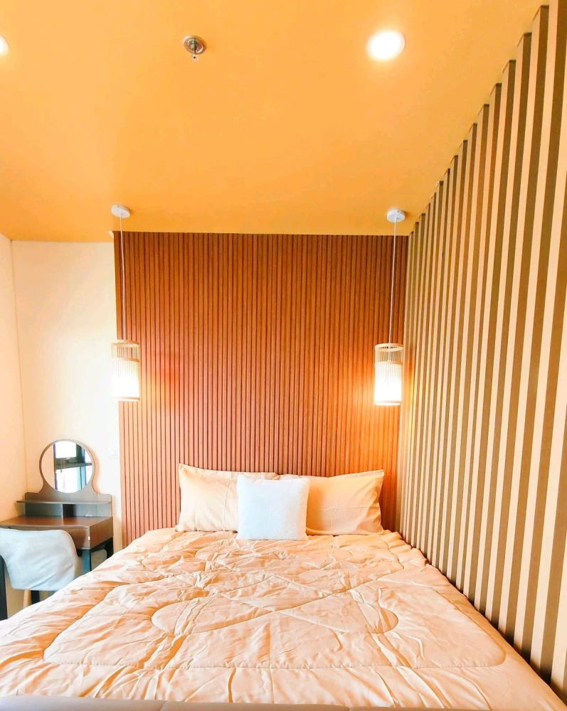 For rent: Lumpini Park Phahol 32. Japanese-style decorated room with tatami bed and ladder. Beautiful, unblocked view. Book now!