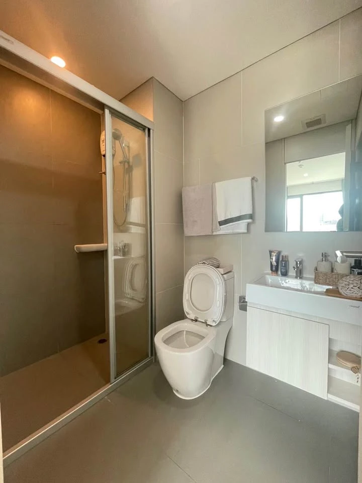 For rent: Lumpini Park Phahon Yothin 32, high floor room, ready to move in, fully furnished, reserve now.