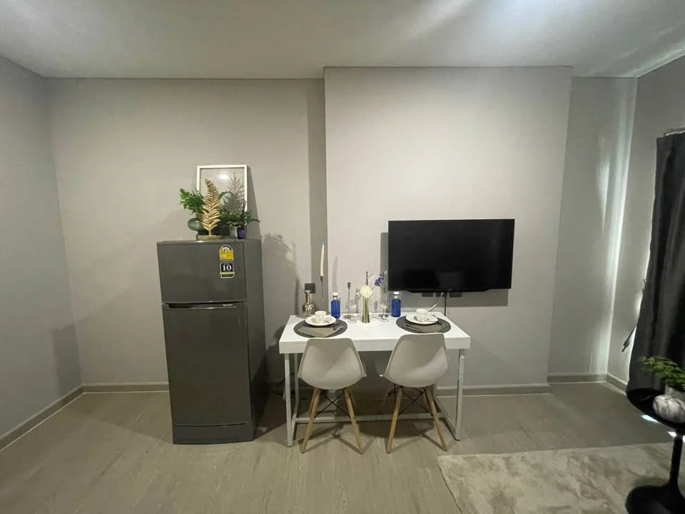 For rent: Lumpini Park Phahon Yothin 32, high floor room, ready to move in, fully furnished, reserve now.