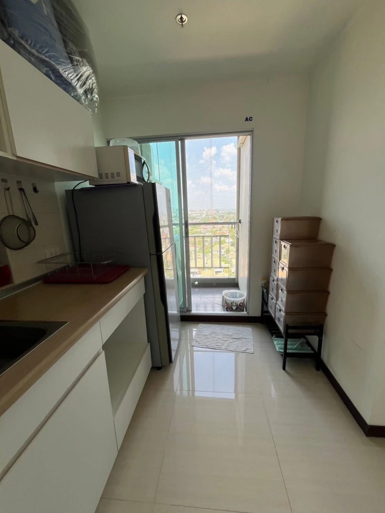 For rent: Lumpini Park Rattanathibet - Ngamwongwan, 16th floor, Building E. Quiet, beautiful view, not obstructed by other buildings, room faces the c