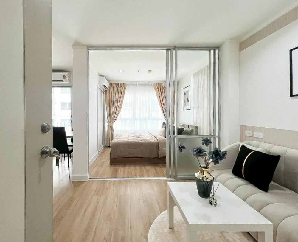 For rent: Lumpini Park Rattanathibet - Ngamwongwan. Nicely decorated room with stunning views and complete appliances. A must-book!