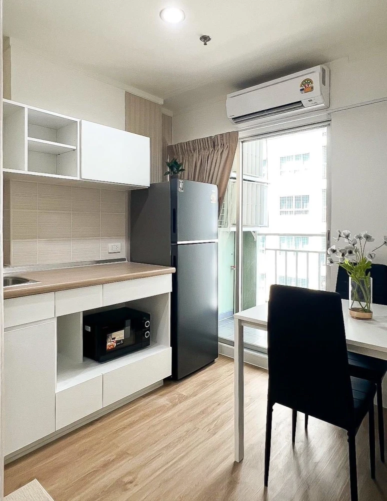 For rent: Lumpini Park Rattanathibet - Ngamwongwan. Nicely decorated room with stunning views and complete appliances. A must-book!