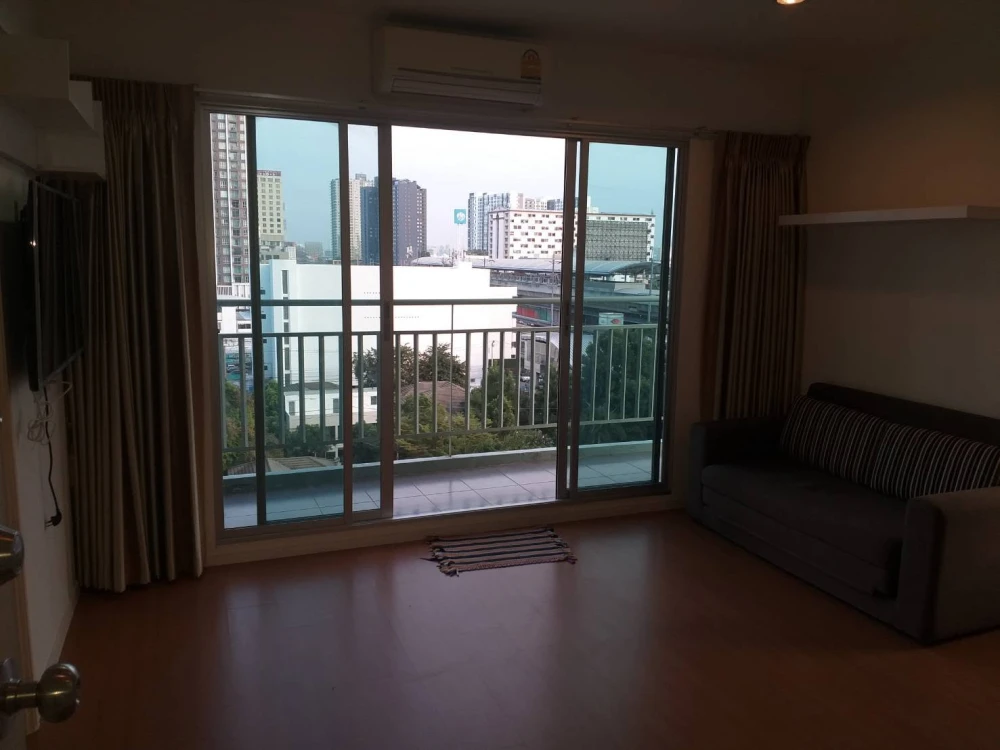 For Rent: Lumpini Park Rattanathibet-Ngamwongwan. Spacious, comfortable, and airy unit—fully furnished. Book now before it's gone!