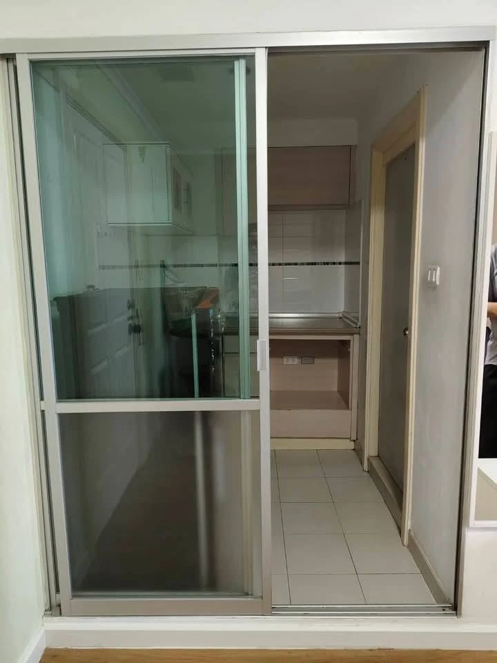 For rent: Lumpini Park Riverside - Rama 3, Building A, 33rd floor, beautiful condo, Chao Phraya River view from a high angle, hurry up!
