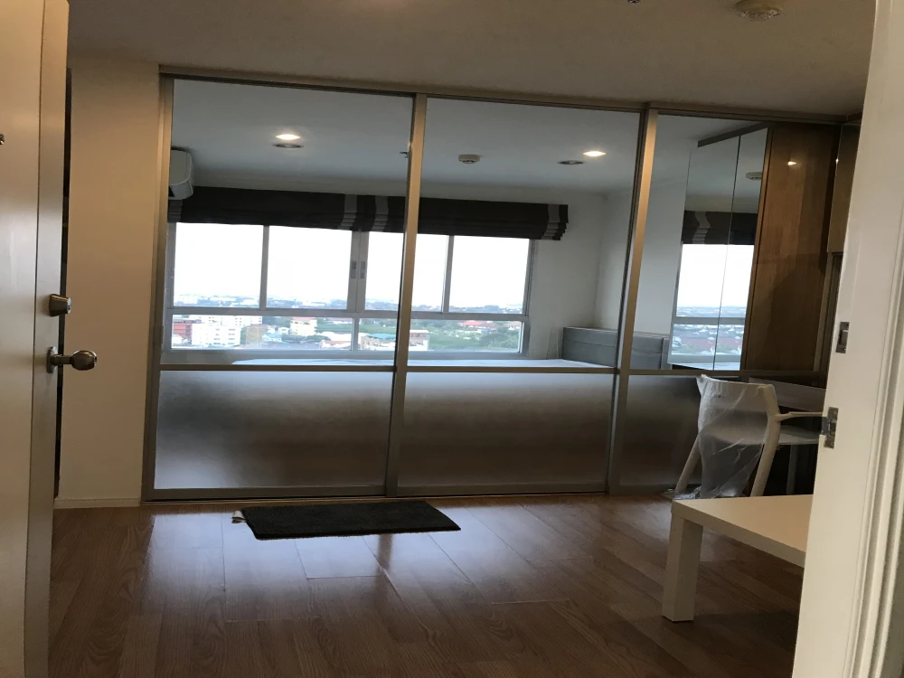 For rent, Lumpini Park Petchkasem 98, 17th floor, Building A, beautiful room, built-in, nice, complete with electrical appliances.