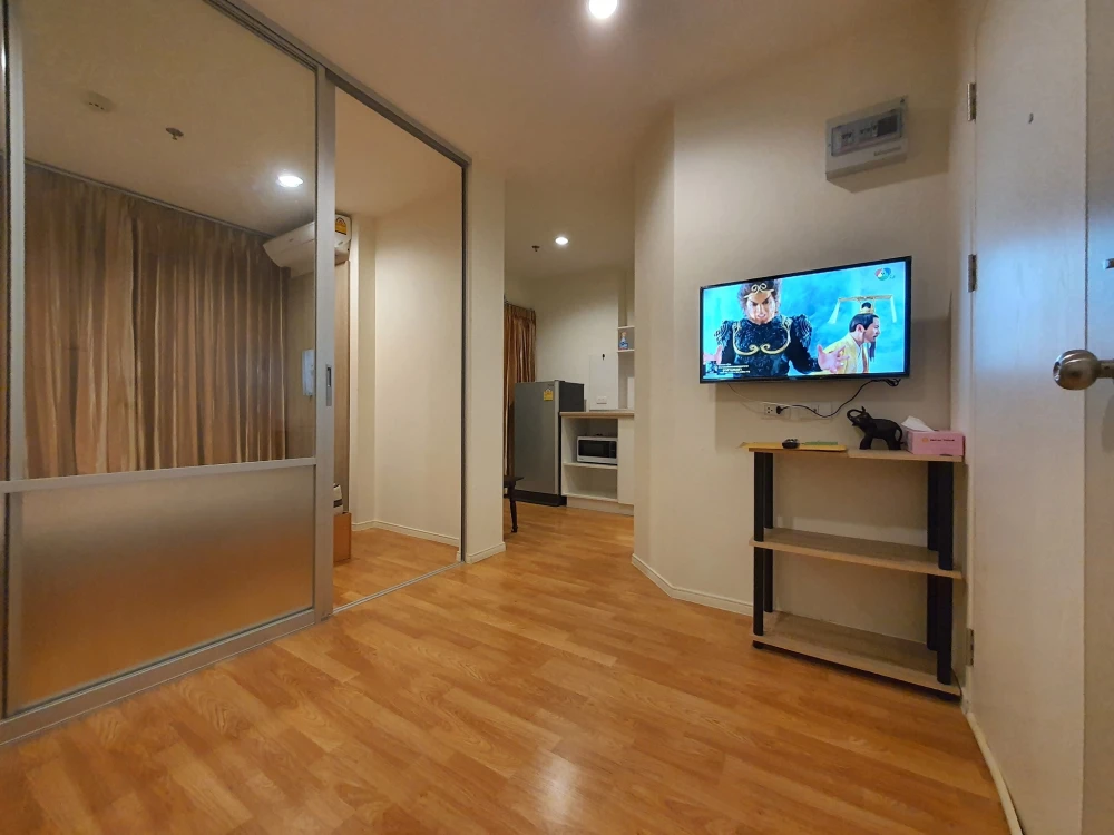 For rent: Lumpini Park Phetkasem 98, rooms clearly separated, perfectly divided into zones, comes with a great price. You must not miss it.