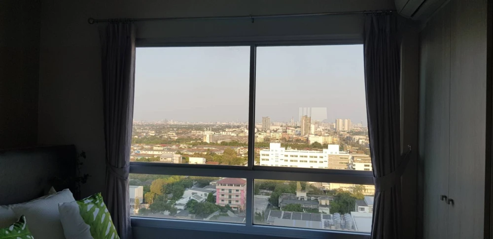 For rent: Lumpini Park Phetkasem 98, high floor room, ready to move in, fully furnished, just bring your suitcase and move in. Hurry and book now befo