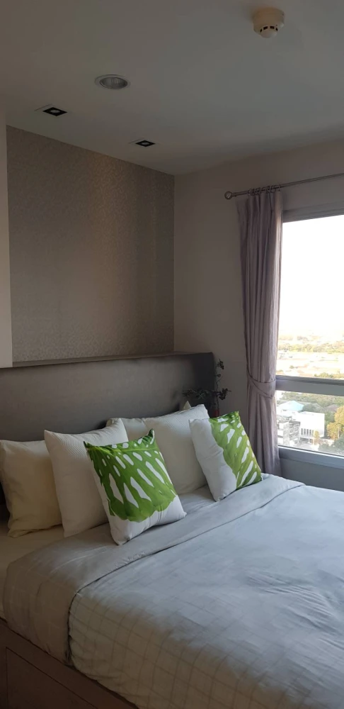 For rent: Lumpini Park Phetkasem 98, high floor room, ready to move in, fully furnished, just bring your suitcase and move in. Hurry and book now befo