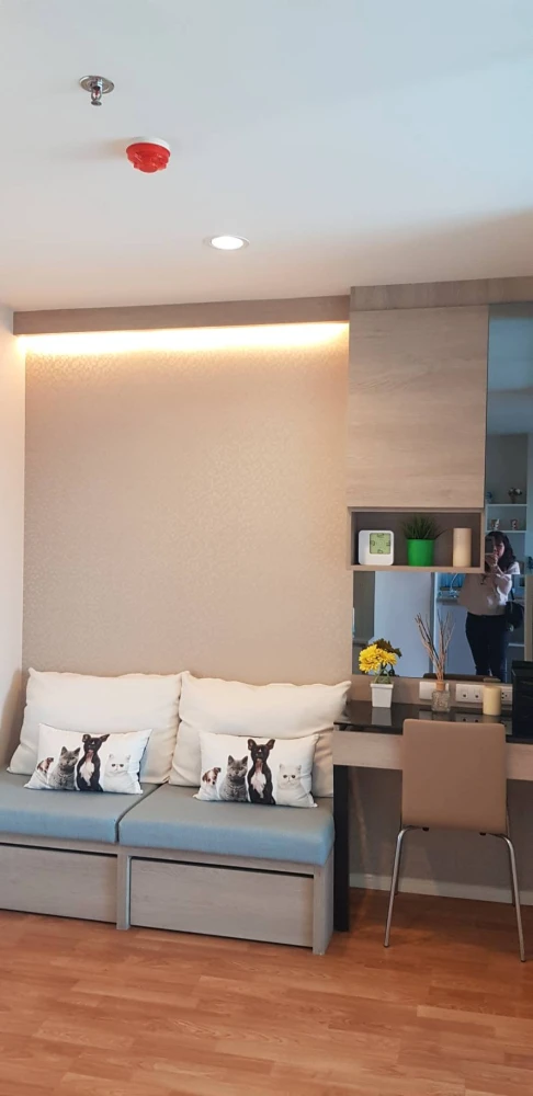 For rent: Lumpini Park Phetkasem 98, high floor room, ready to move in, fully furnished, just bring your suitcase and move in. Hurry and book now befo