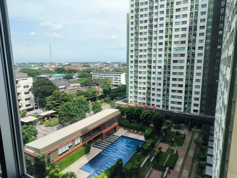 For rent: Lumpini Park Phetkasem 98, ready to move in, just bring your bags and come. Hurry and book now, don't miss out!