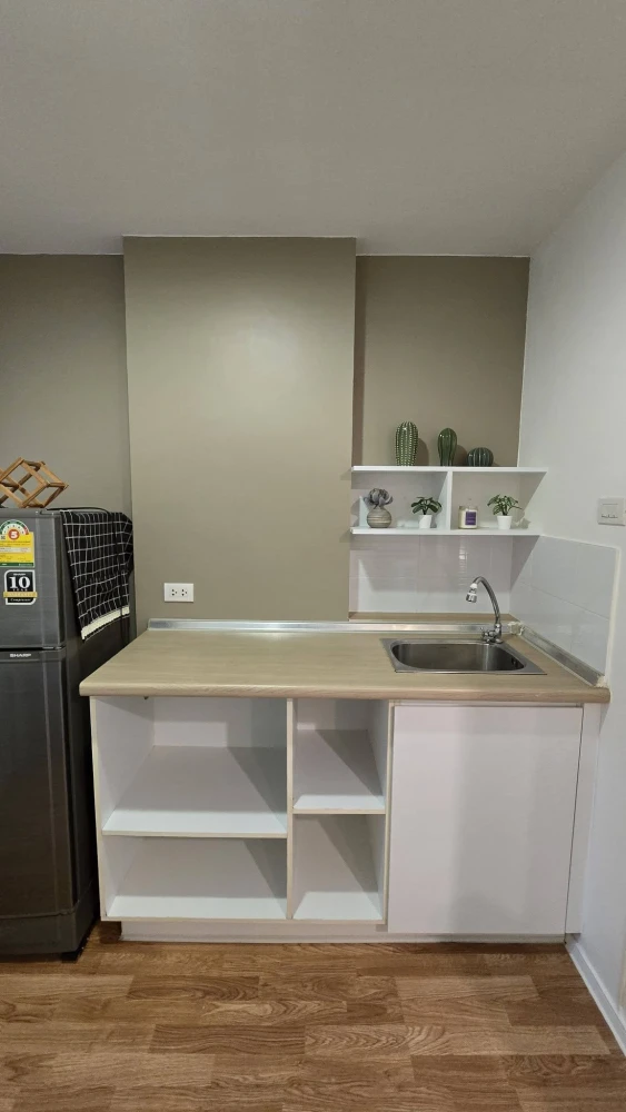 For rent: Lumpini Mix Theparak-Srinakarin, ready-to-move-in unit with complete amenities. Just bring your belongings and move in!
